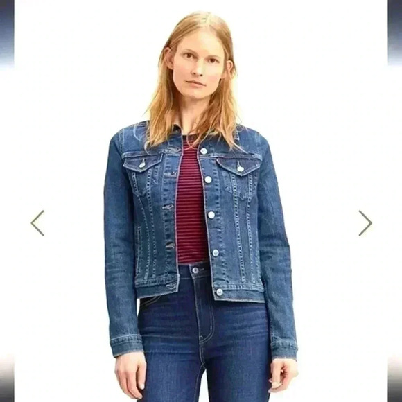 LEVI'S JEAN JACKET  SIZE SMALL - Picture 1 of 5